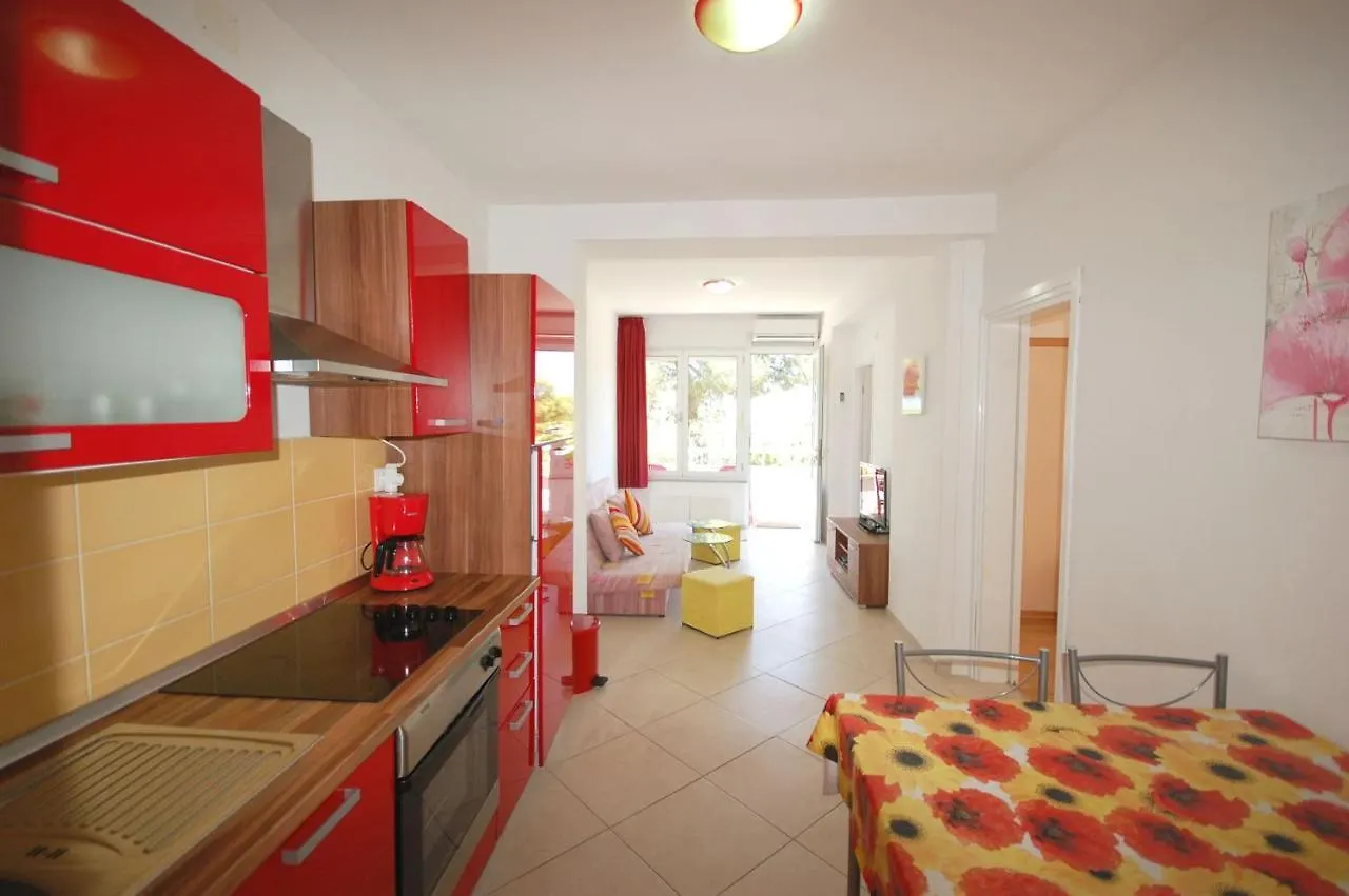 Apartment Blanka By El-Pi Tours Njivice Croatia
