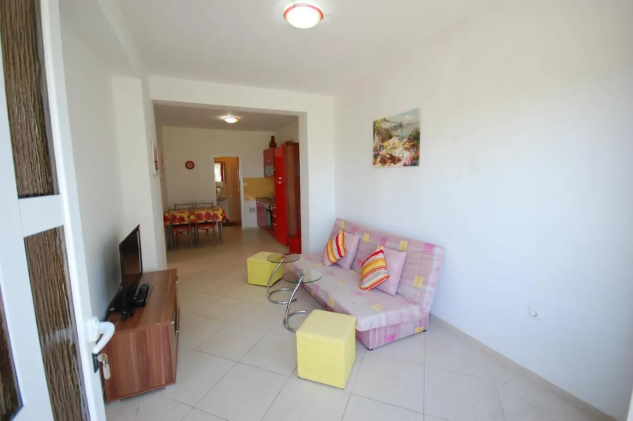 Apartment Blanka By El-Pi Tours Njivice