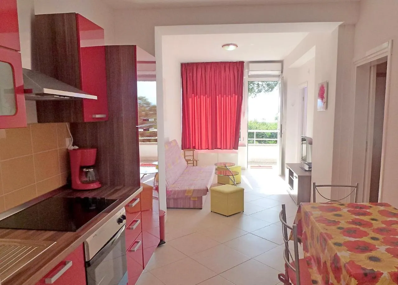 Apartment Blanka By El-Pi Tours Njivice